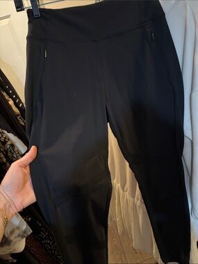 Athleta Black Seam-Detail Performance Leggings